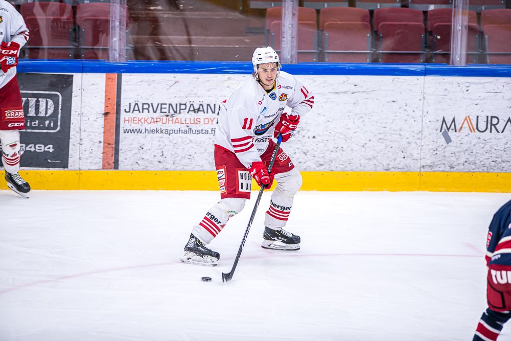 Huomenna pelataan! 💪👊🔥

Kiekko-Vantaa kohtaa Suomen Cupin puolivälieräavauksessa keskiviikkona <a href="/Koovee_Edustus/">KOOVEE Jääkiekko</a>. 

OTTELUENNAKKO: kiekko-vantaa.fi/ajankohtaista/…'

#KVantaa #Mestis #LohiMäärää