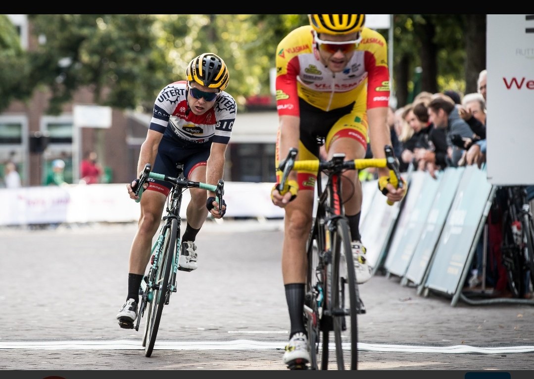 Zondag 6e geworden in de <a href="/TopcompetitieNU/">Schwalbe Topcompetitie</a> Eurode Omloop. Helaas net te laat bij de kop van de wedstrijd gekomen om nog mee te doen om de podiumplaatsen. Nog een aantal wedstrijden te gaan en dan zit seizoen 2019 er alweer op. @dejongerenner