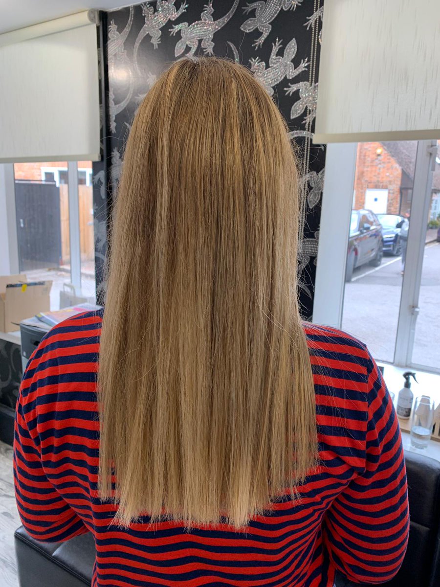 Sometimes the subtle changes can make a big difference! Balayage for another beauty 👸#balayage #hairstyle #hairsalon