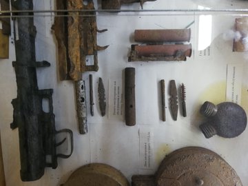 Народный музей в поселке Мины, посвященный подвигу советских солдат Народный музей в поселке Мины, посвященный подвигу советских солдат августа, корпуса, тысяч, рубеже, Лужском, корпус, сентября, немцы, войска, около, советские, смогли, прорваться, оборона, оборону, часть, стороны, человек, войны, только