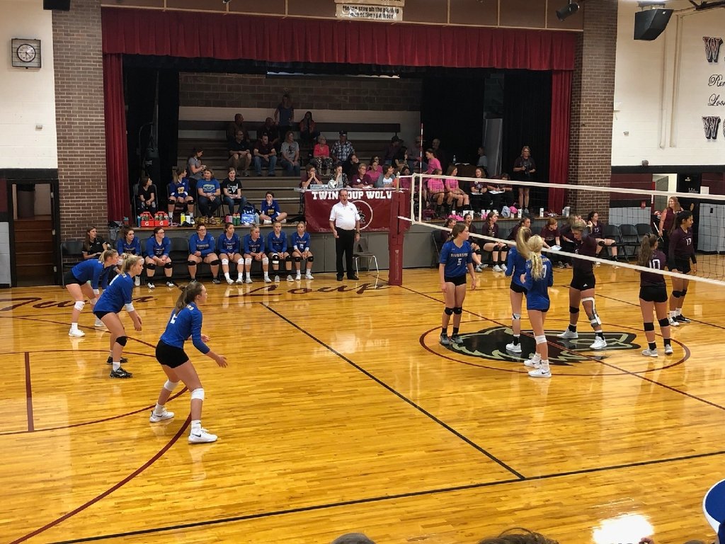 RSChargers's tweet image. Rise up #ChargerNation! We have varsity cross country and varsity volleyball action tonight! 🏃‍♂️🏃‍♂️ is at Centura starting around 5pm for our boys &amp;amp; 🏐🏐 is against Heartland Lutheran in Grand Island at 6pm! Best of luck! #PassSetKill #HuntTheFront

#BeACharger ⚡⚡