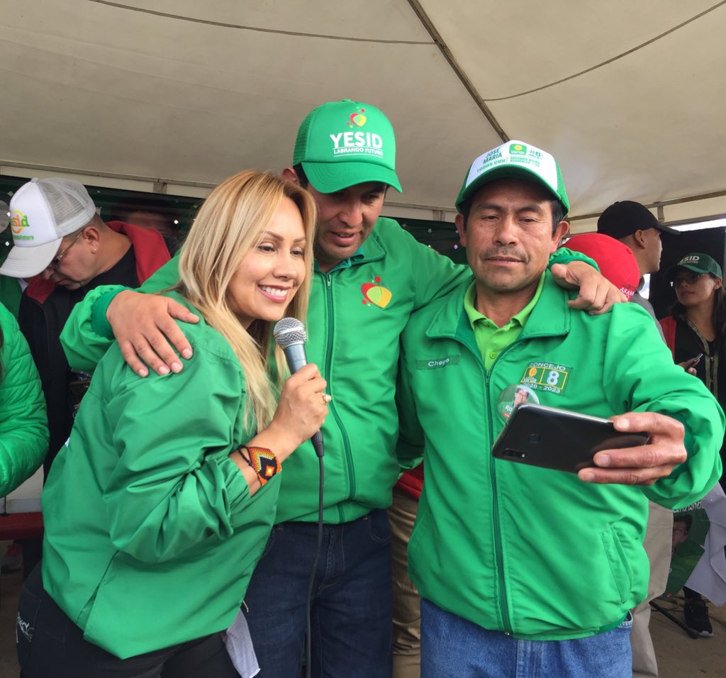 SandraOrtizN's tweet photo. Juntos labramos futuro para #Chivatá
#Yesid salió de su pueblo para prepararse y volver a entregar todo su conocimiento para mejorar l calidad de vida de sus paisanos.
Es momento de avanzar 💚 @RamiroBarraganA @PartidoVerdeCoL https://t.co/co90nvJZTJ