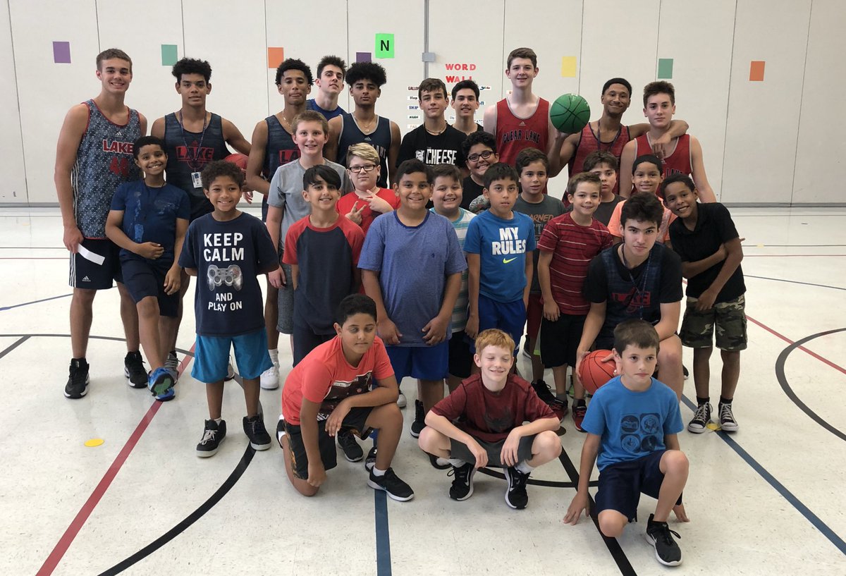 jMattFrye's tweet photo. 6 yrs ago this wouldโve been a group shot. Yesterday, it represented a 1/3 of our @Clear_LakeHS ๐๐ boys program at @FalconPassElem. All levels take part in our 3 campus #CharacterCourt program after school on Mondays. Give a little & amazing what your return can be. #wingames https://t.co/dUgtNqagRi