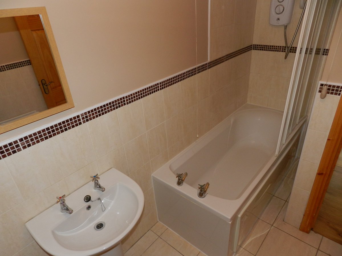 Midas Estate Agents tweet media