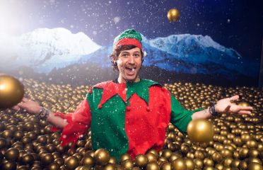 Ballie Ballerson Christmas Party offerings include VIP packages, exclusive hire and an awesome time!  The perfect place to re-live your childhood – get snowballs deep this Christmas!

For more details,
Call us on--bit.ly/2keFFva