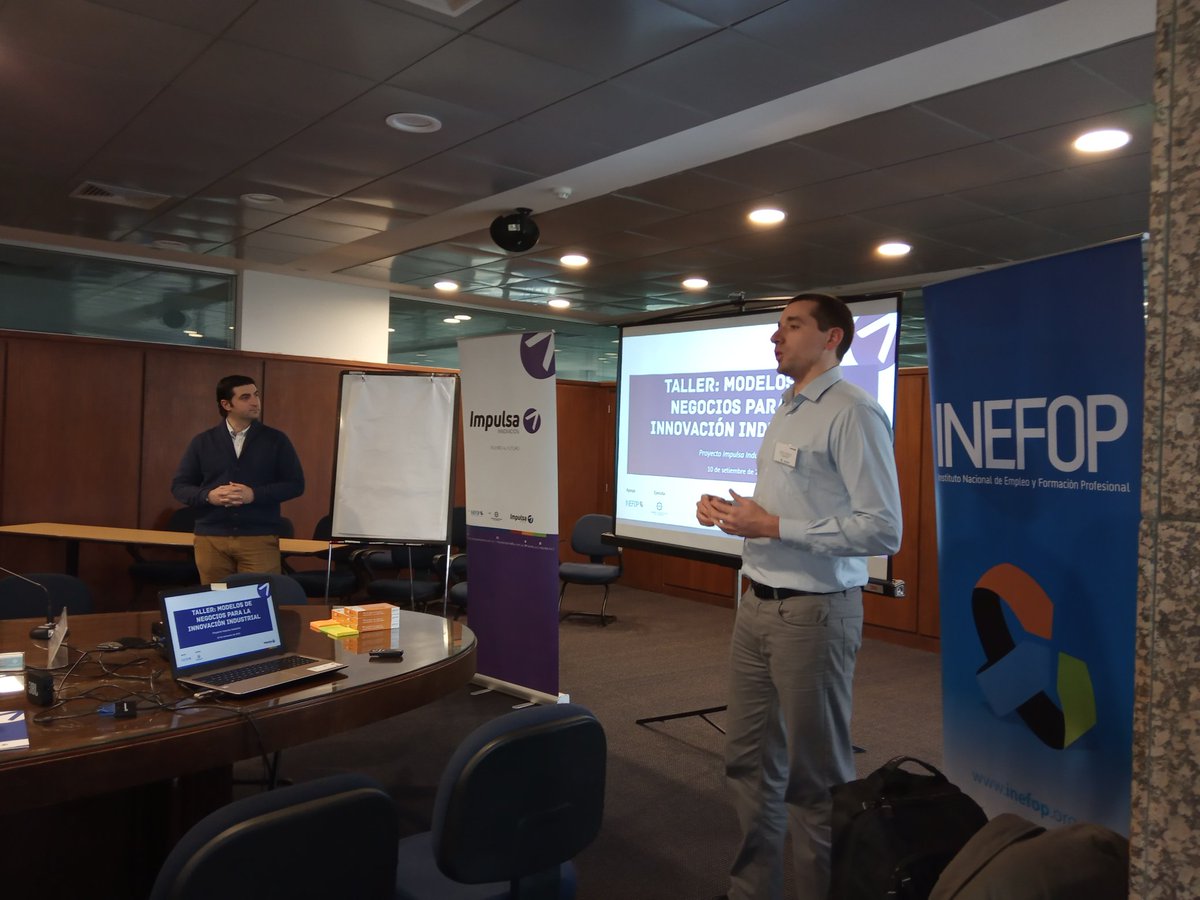 impulsa_ciu's tweet photo. Junto a Santiago Aramendia se da comienzo al taller: Modelos de Negocios para la Innovación Industrial. #Modelosnegocio #innovacion #Canvas #Industria @INEFOPoficial @camindus https://t.co/NkzuFE7NY8