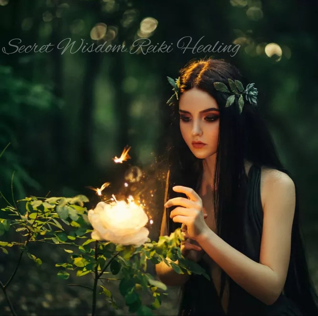 Everything you’ll ever need to know is within you; the secrets of the universe are imprinted on the cells of your body.  💞

#soullevel #magicians #magic #lightworker #lightwithin #light #3rdeye #spiritualgrowth  #reikihealing #healer #3rdeyeopen #awareness #love #selflove