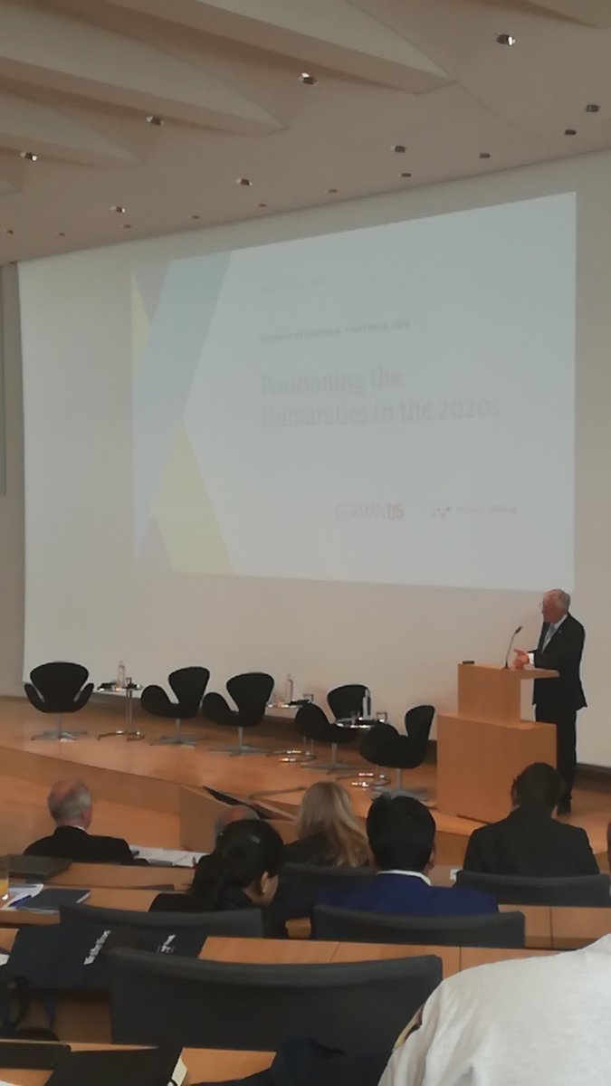 TimLanzen's tweet image. At #Humanities_2020, ironically given that I&apos;ll not be IN the Humanities in the 2020s, still excited to hear what we can do in the world. Next up, Homi Bhabha.