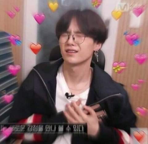 oppa_ggukv97's tweet photo. "Oh my oh my... my hearteu..."
💖💖💖💖💜💜💜💜💜
#YoongiYouArePerfect #BTSArmy #SWAGGGGG https://t.co/a1FfGMHfqu