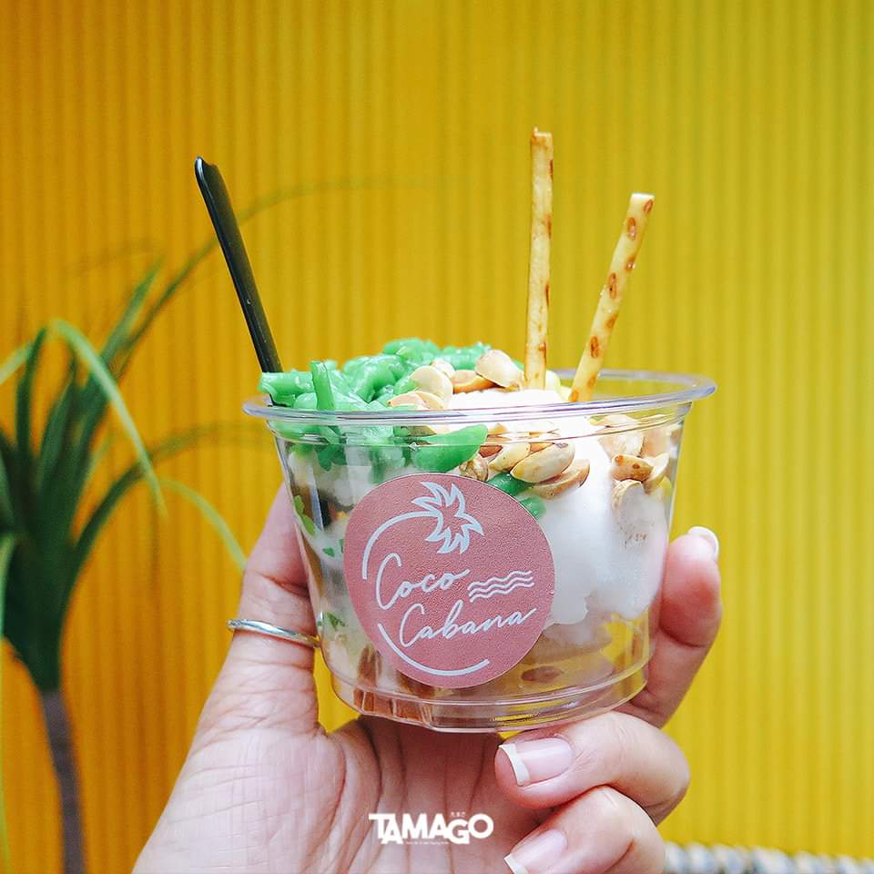 tamagofreemag's tweet photo. #CocoCabana นี่ #สยาม หรือบาหลีคะซิสส! 🌴🌴
#คาเฟ่ใหม่ ใส่เสื้อฮาวายไปถ่ายรูปกัน ใครกำลังหาคาเฟ่สีสดใสซัมเมอร์ฟีล Tropical ทะเลๆ ต้องมาแล้ว อยู่หลัง Digital Gateway เอง
🕙 ทุกวัน 11.00-21.00 น.
📌 สยามสแควร์ซอย 4
@kinjubkinjib #รีวิวคาเฟ #tamagofreemag @gourmetthai https://t.co/fVhmzCcjB2