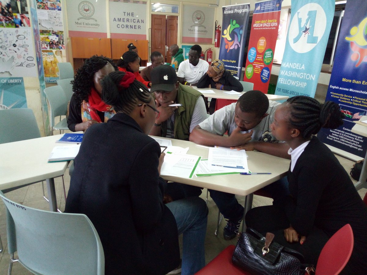 GoyaAfrique's tweet photo. Happening now #Copinmycitynairobi
#ClimateNegotiations
@UN @UNClimateSummit @COP21 @COPinMyCity @COPinMyCityMex @OlumideIDOWU @CliMates_intl #ClimateChange @SDY_Ke @NYC_YouthVoice @rochieng @RoySasaka Getting the youth involved
#ChangingBeautifully
#BreakTheChain https://t.co/r1AqMBr07O