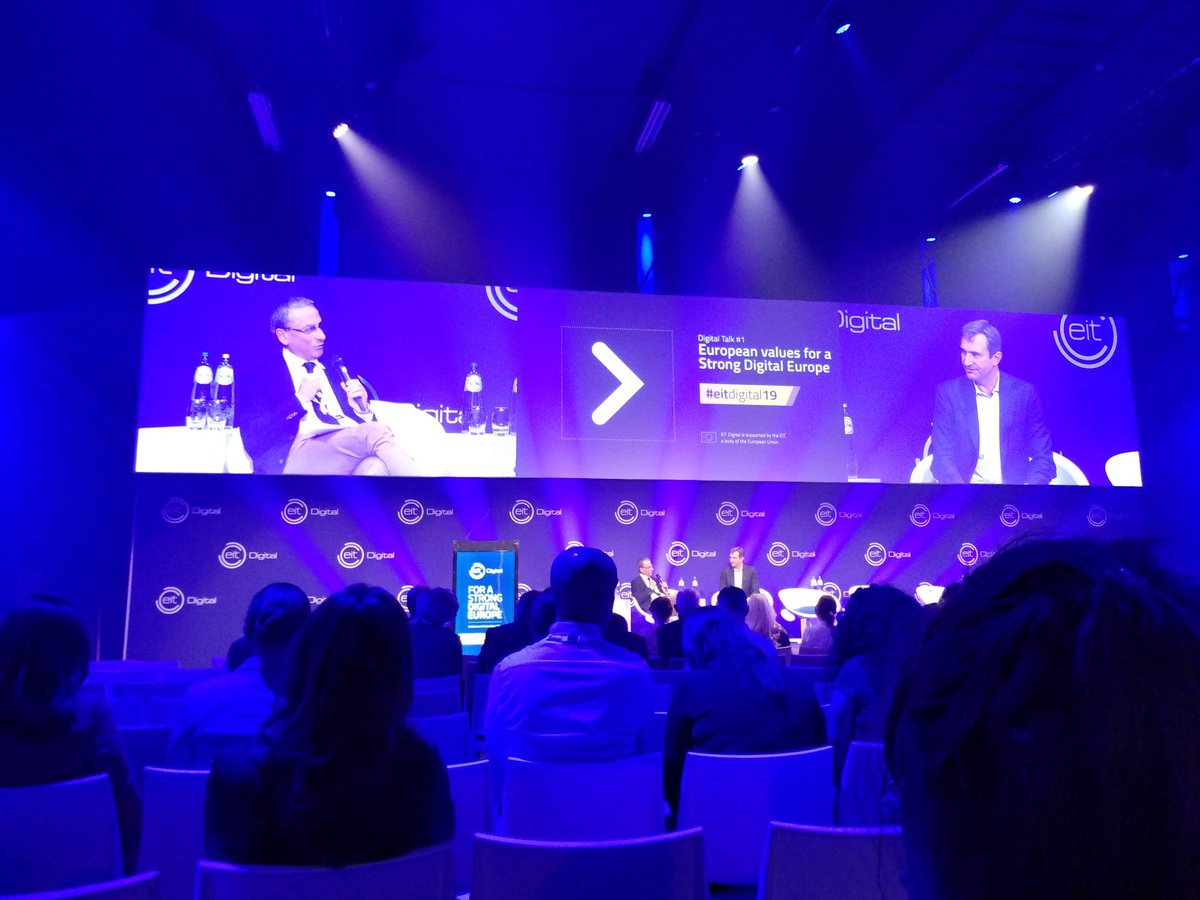 jara_collabwith's tweet image. Today at @EIT_Digital ! &quot;We cannot leave to only the engineers to bring technology to our society&quot; Yes! We need diverse team and engineers who understands philosophy and society #iamengineer #eitdigital19 #dataaggregator #decentralizedinnovation #eitdigital #future #innovation