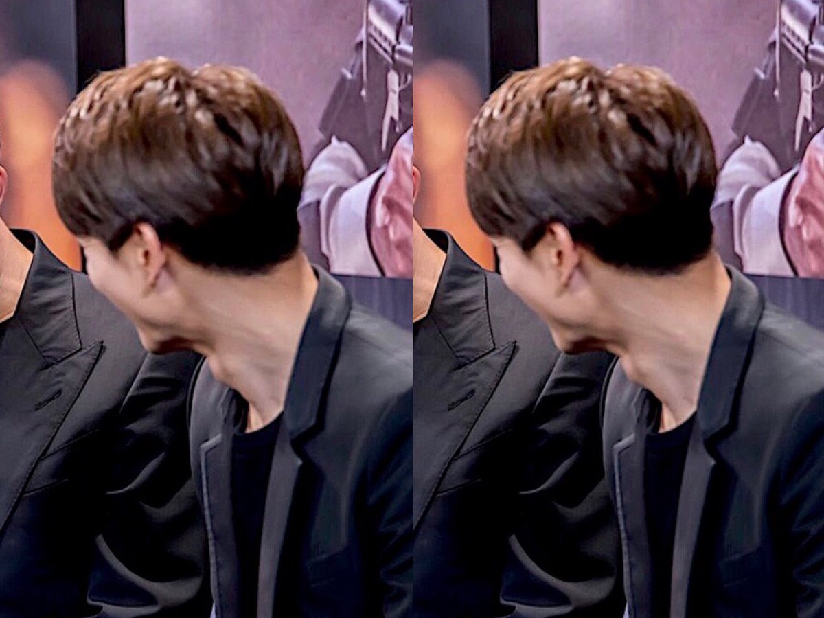 이런 각도마저 잘생기면 어떡해..