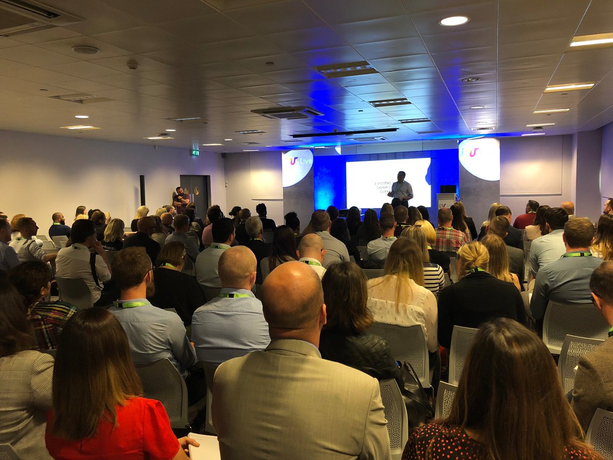 A packed out crowd for David Mason from our customer <a href="/santanderuk/">Santander UK</a>, talking through tech transformation and his recruitment journey with us. 

#IHRLiveLondon