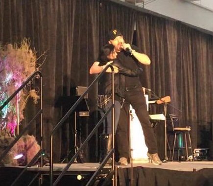 dgray3994's tweet photo. Two years ago at #SPNPitt up on stage with @jumblejim, after he found out that I wrote “The Sins of Bobby Singer.” It was a surreal time and I’d do it again, minus the dramatic “trip” up the stairs. <3 you, Jim! https://t.co/YlarkX8lFP