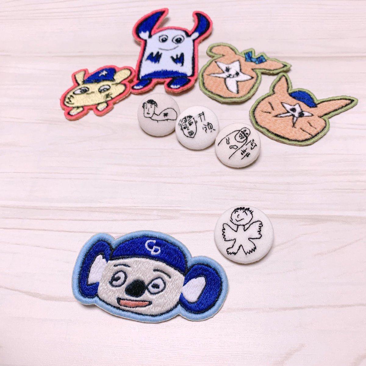 Mikos Ar Twitter 試合は残念でしたが 平田選手復帰後初ヒット Saori様 Sallyduffylove からお写真をお借りして 平田画伯の描いたドアラさんのワッペンが作れました ありがとうございます 後ろは過去の平田画伯作品 ドゼミ ドラゴンズゼミナール