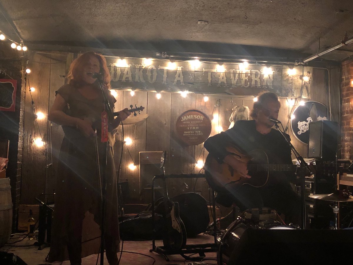Jen_A_Hardy's tweet photo. The sensational ⁦@harrowfairmusic⁩ rocking  ⁦@thedakotatavern⁩ at the first of their September Monday nights residency. Don’t miss it!! ⁦@miramulholland⁩ https://t.co/hX1kGVqIYK