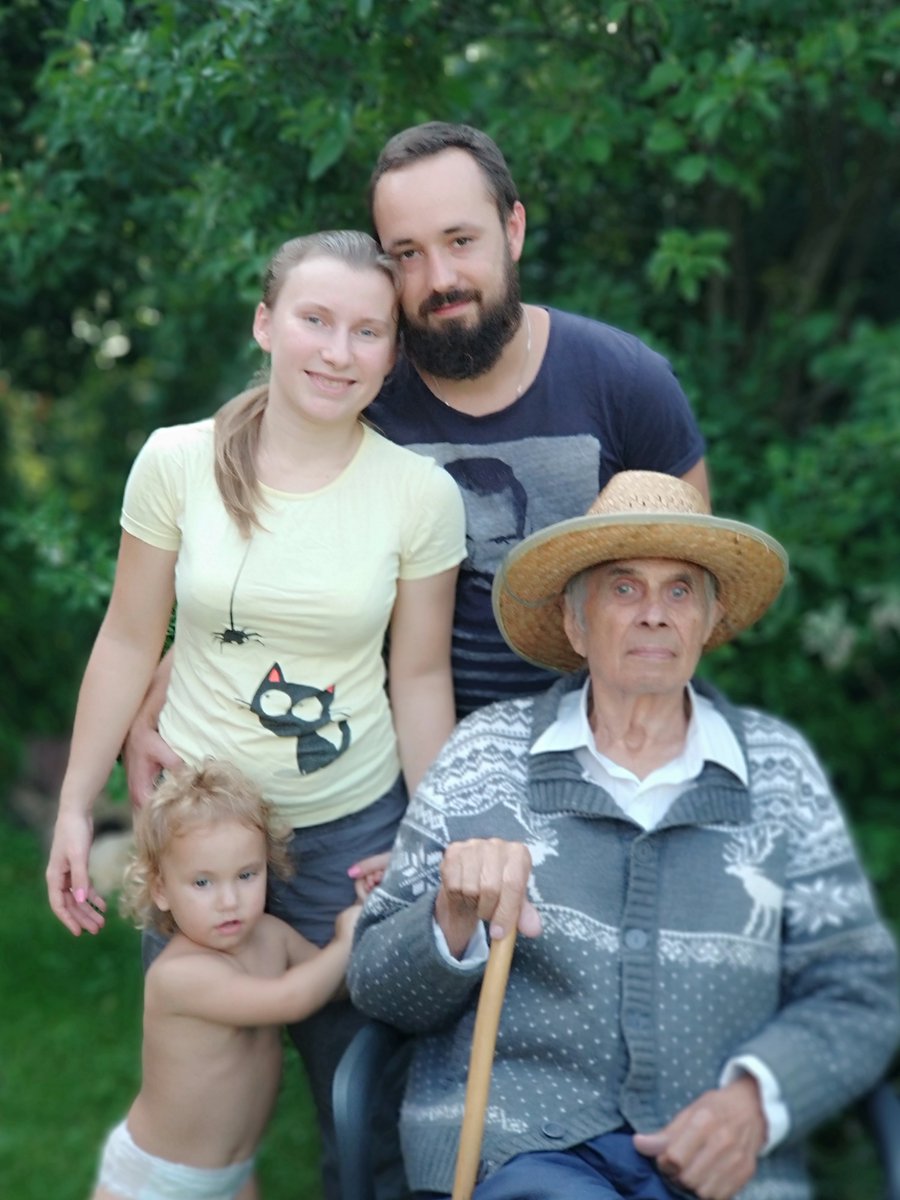gz_live's tweet photo. 10 сентября исполняется 95 лет Александру Степановичу Бугаю, легендарному директору НИИ Гознака, возглавлявшему институт 13 лет. Дорогой Александр Степанович, желаем крепкого здоровья, долгих лет жизни и благополучия Вам и Вашим близким: https://t.co/n9LPhSb93p https://t.co/xcNaWp7v3p