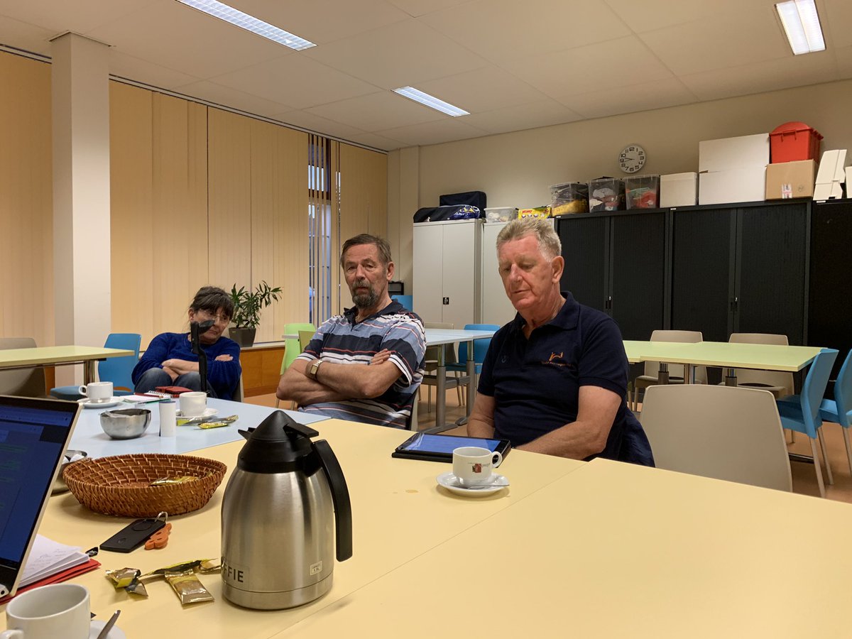 voornijmegennu's tweet photo. Bespreken VH koersdocument #wijkbezoek #thert https://t.co/qaggaIDQuN