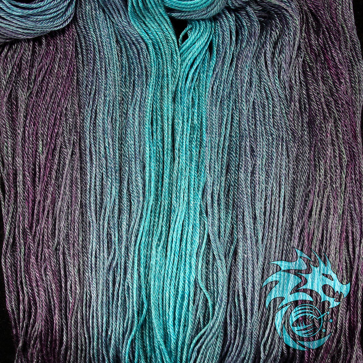 IncyanityNet's tweet photo. Look! I accidentally’d some gradient yarn. :D
#incyanity #indieyarn #yarnlove #iloveyarn #alwaysyarning https://t.co/HoMer7urh3