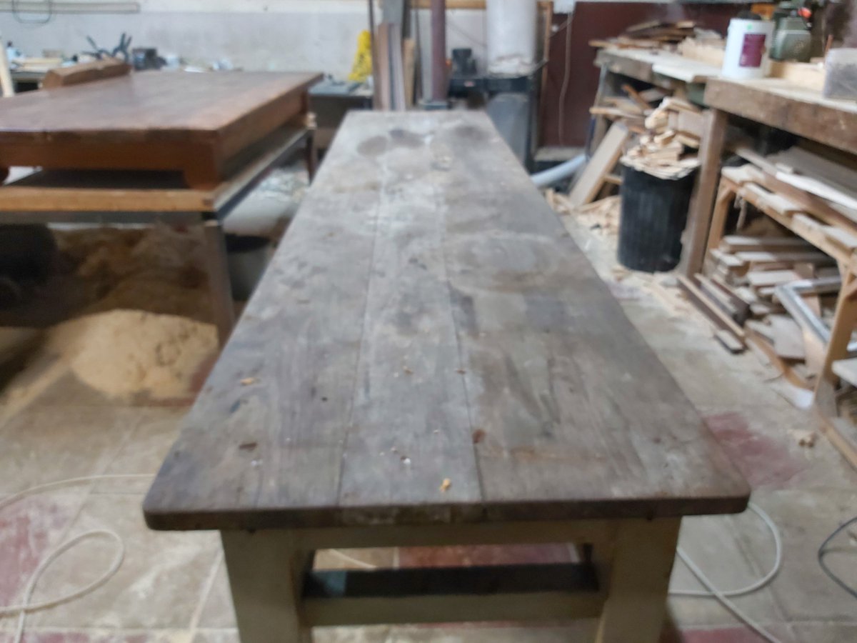Reclaimed2's tweet image. 9ft workbench dragged out a barn, cleaned up, frame tightened and rewaxed. Available now.