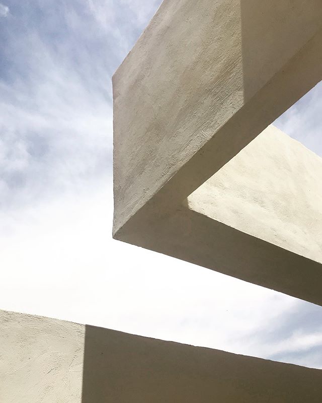 CelestialShed's tweet photo. Reposting @pedramezadi:
Lines dance in shadow...
.
.
#arquitetura #illustration #architectureporn #architecture #diy #architecturefactor #معماری #interiordesign #homedecor #modern #exteriordesign #decoration #bestoftheday #معماری_داخلی #arquitectura #design #art #home https://t.co/dsBCkEg0HK