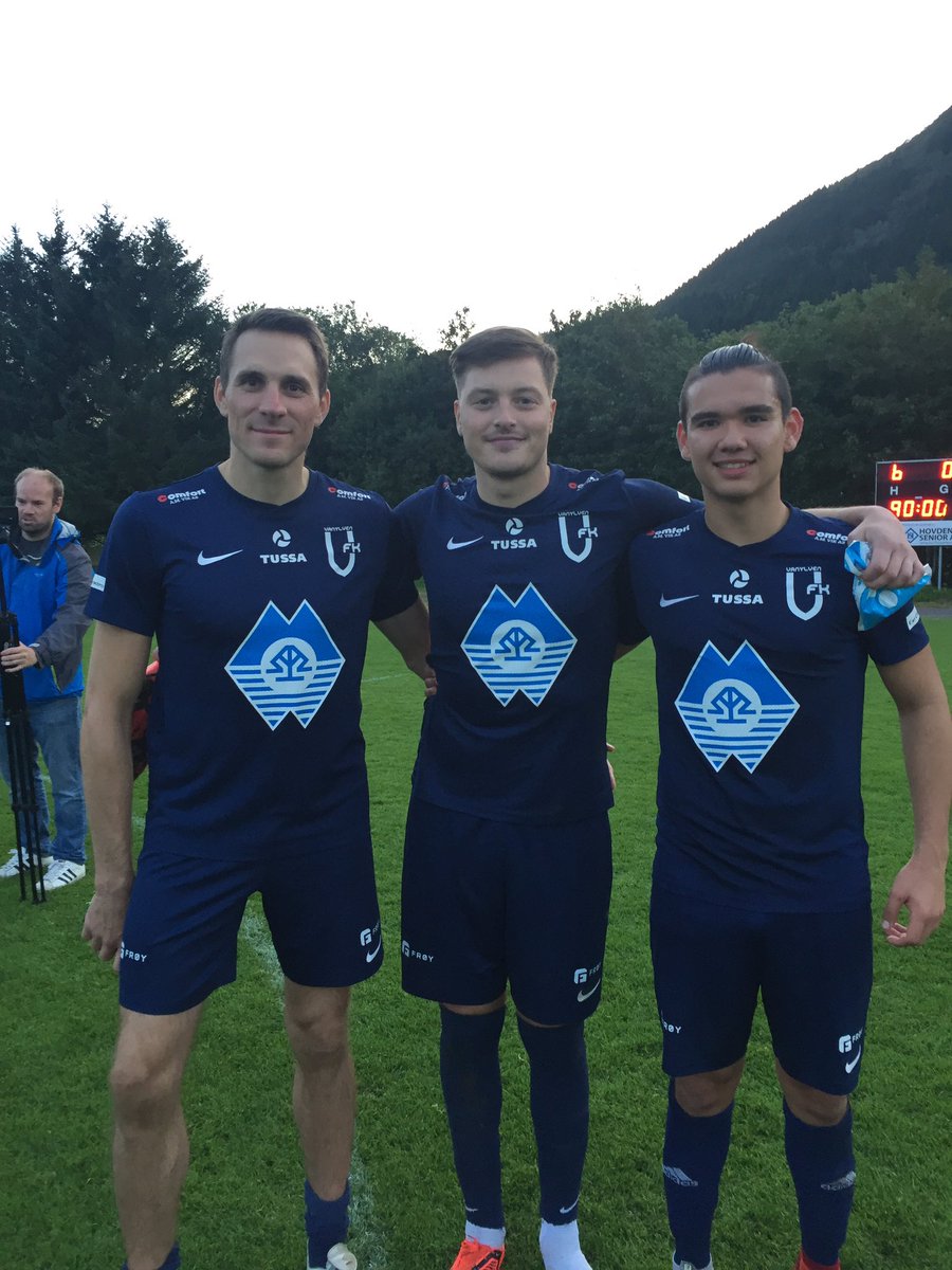 Wow🙌🏻 dokke e rå kara! Vanylven vann heile 6-0 mot Åmdal i kveld!⚽️👏🏻fantastisk innsats av heile laget😃💪🏻 

Dagens målscorarar:
⚽️⚽️⚽️Stian Bellen
⚽️⚽️Mads Hovden 
⚽️Torgeir Halsen
