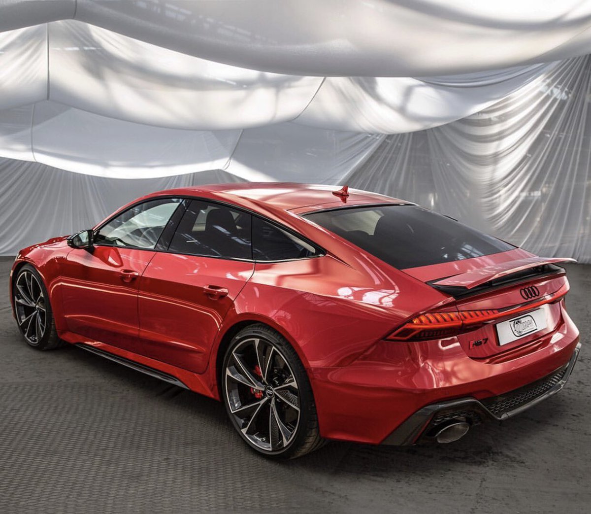 PosBadAudi's tweet photo. The New Audi RS7 Sportback 2020 🔥 V8 TwinTurbo 600Hp ✅ https://t.co/7wEouAur76