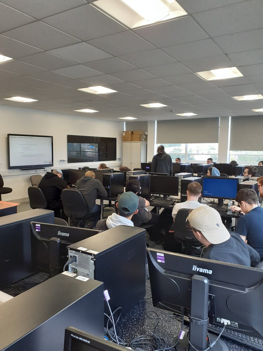 NCL_Digital's tweet photo. Welcoming #classof2020 Level 6 students kick starting a fantastic year! 

 #bsc #induction #he #highereducation #level6 
@NCL_Coll_HE @NCLCollege https://t.co/tMKX1cWqYE