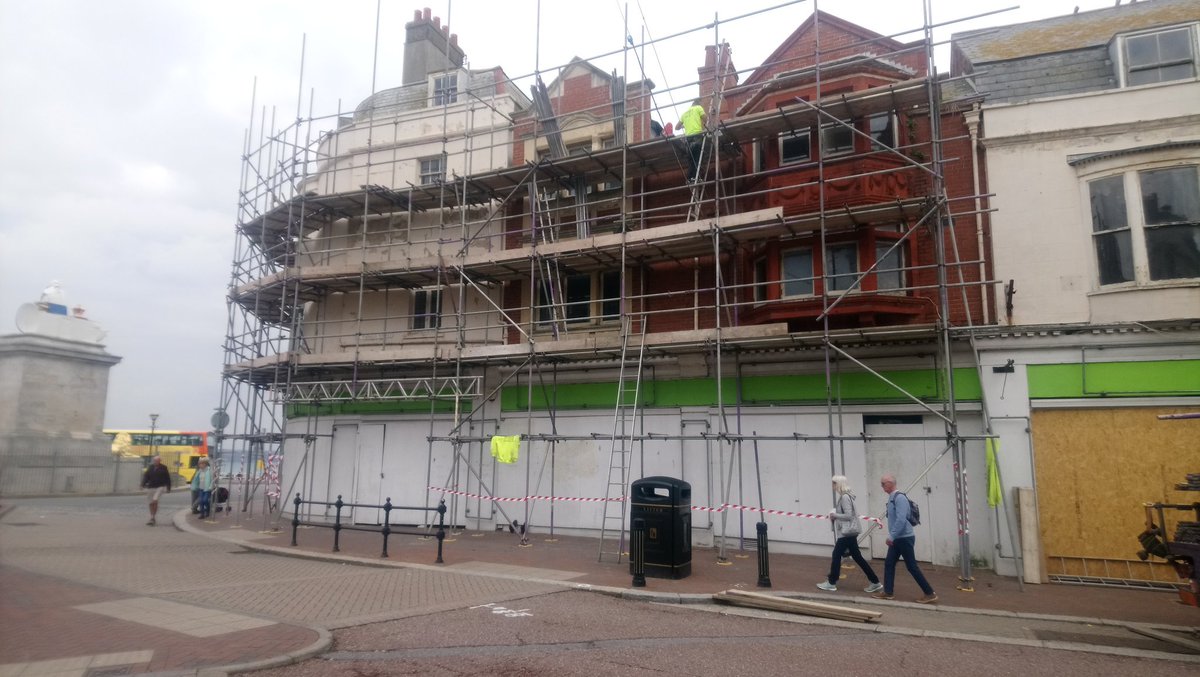 Looks like we are finally getting our beautiful building back to its former glory . We'll done. 👍