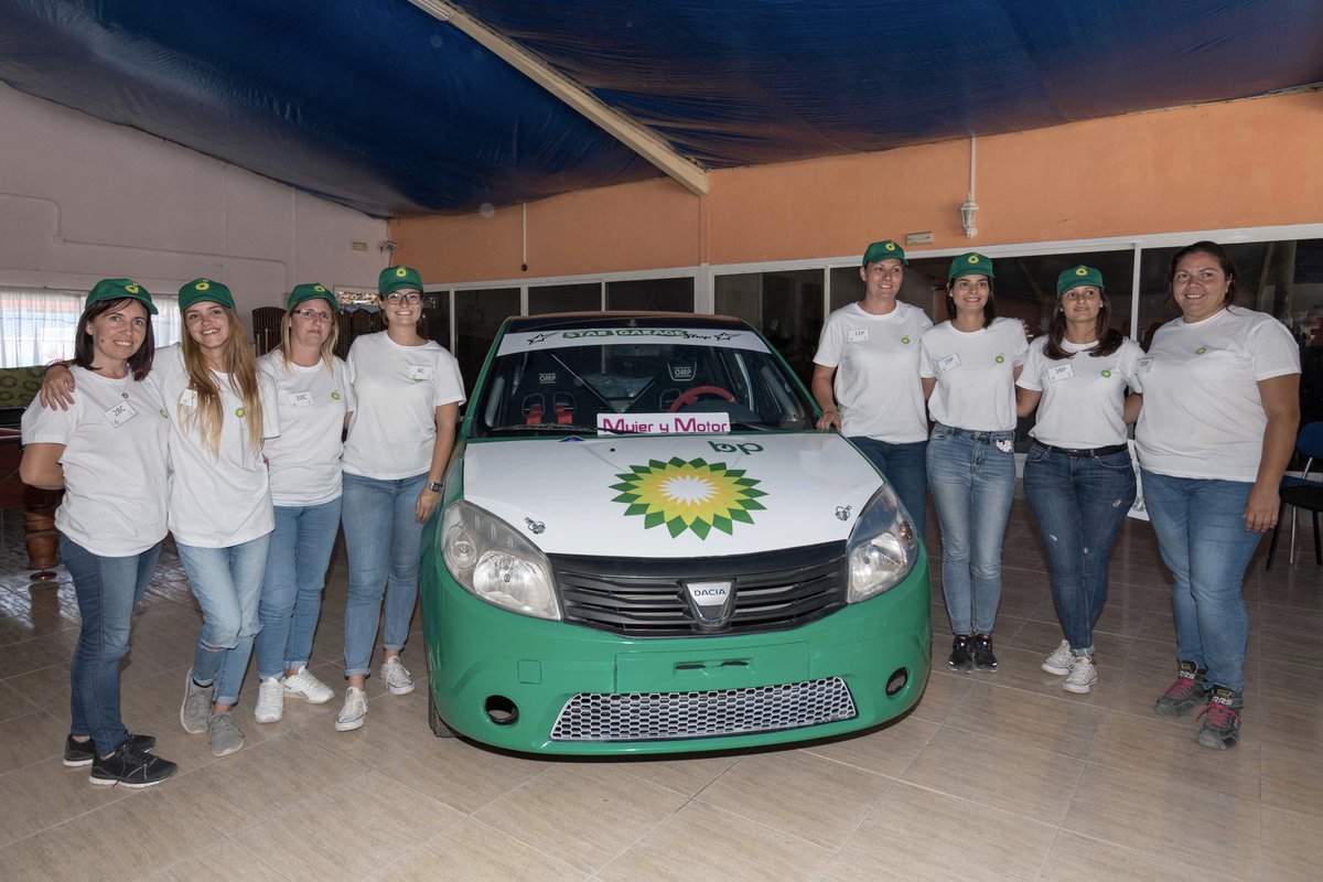 Los dos primeros equipos del programa Mujer y Motor de BP y la FALP comienzan a competir este domingo con motivo del III Slalom CDIC. | falp.com/los-dos-primer…