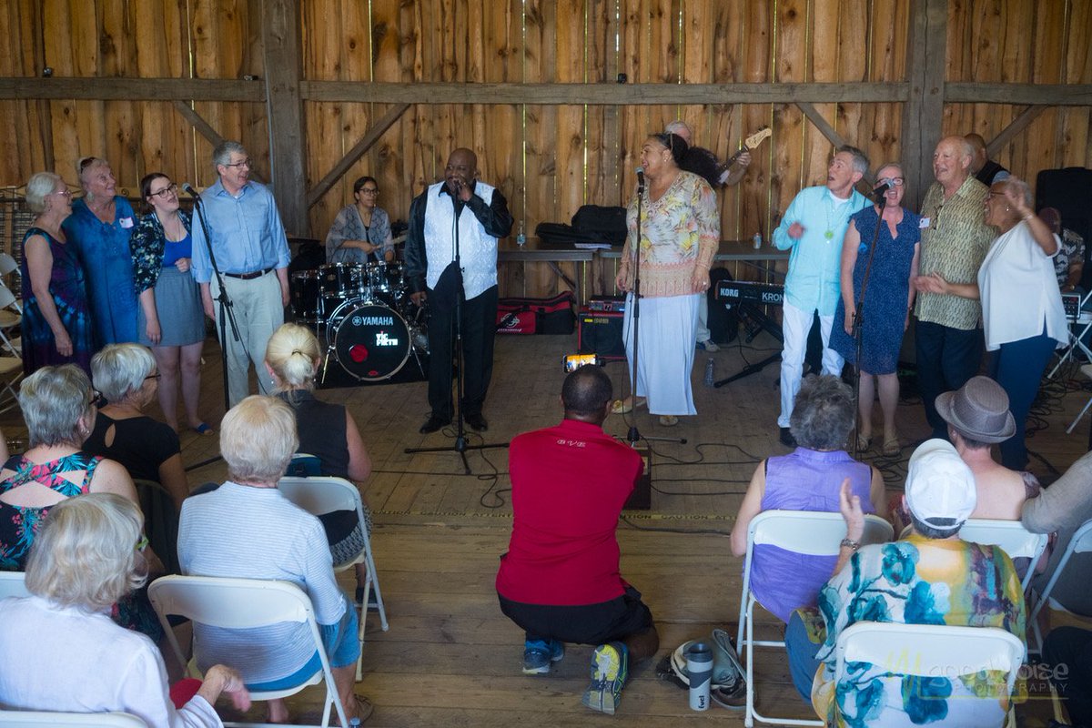 sheatre's tweet photo. Almost Autumn news from Sheatre
@FarFromTheHeart #Granny #SongCircles #LibertySilver #MichaelDunston @StdntsCmmssn #ForumTheatre #playforachange #endVAWAG #ElderAbusePrevention #sing #GreyBruce (photo © 2019 by John Fearnall / Good Noise) https://t.co/P91yzdX0Ym