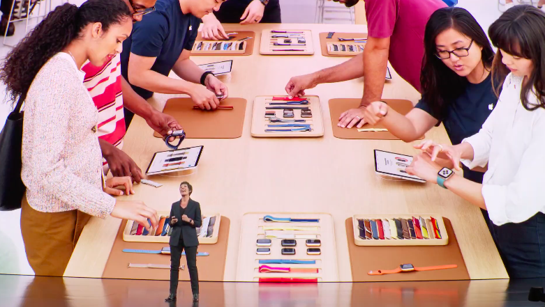 lesnums's tweet photo. @tim_cook Vous verrez apparaitre un nouvel espace dans les #AppleStore pour personnaliser sa montre connect��e : le #WatchStudio https://t.co/3bq5XEHNbz