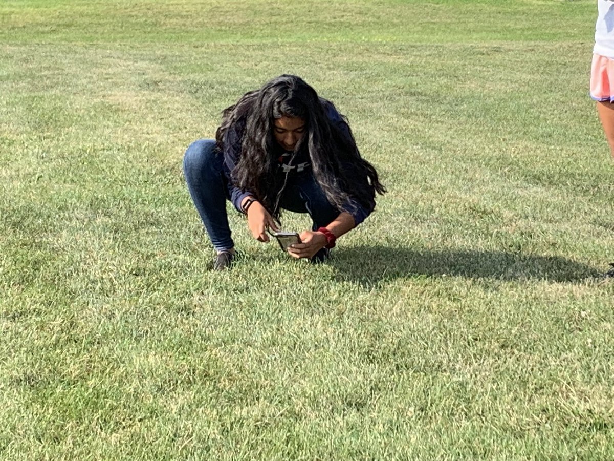 MrsKaseySmith's tweet photo. When talking about perspective and artistic vision, we head outside to photograph our subjects. #phototech1 #warriorway #gasdisgreat https://t.co/EASxFiGjmR