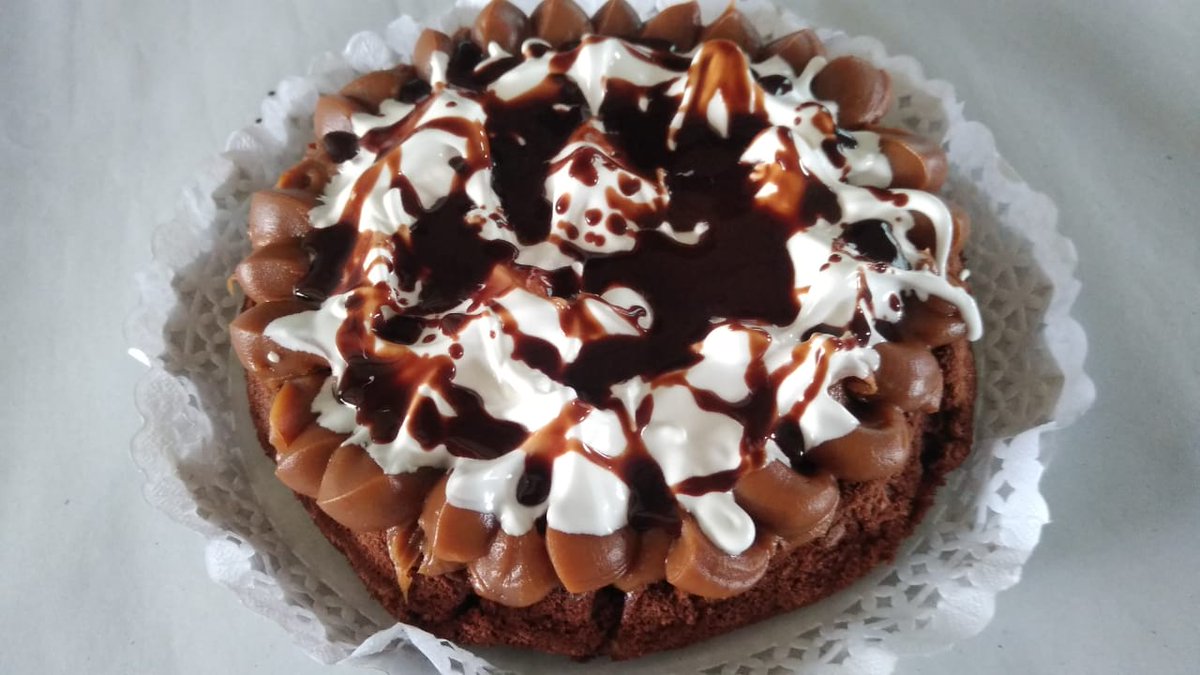 darwin_job's tweet photo. Me encanta lo que hago, por eso lo muestro en todas las redes. Siempre tratando de superarme
#chocolate #brownie #extrachocolate
#alfajores #maizena #mates #materos https://t.co/FS5Baick48