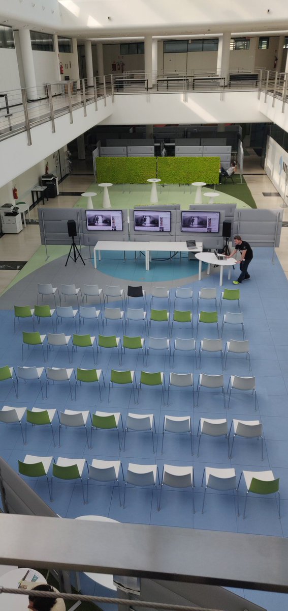 lee_stott's tweet photo. #Rareeventhack space is so Awesome! Student are going to love this! The private team hack spaces are amazing thanks @FBKcom for the setup ๐ https://t.co/xqg5B5Htn0