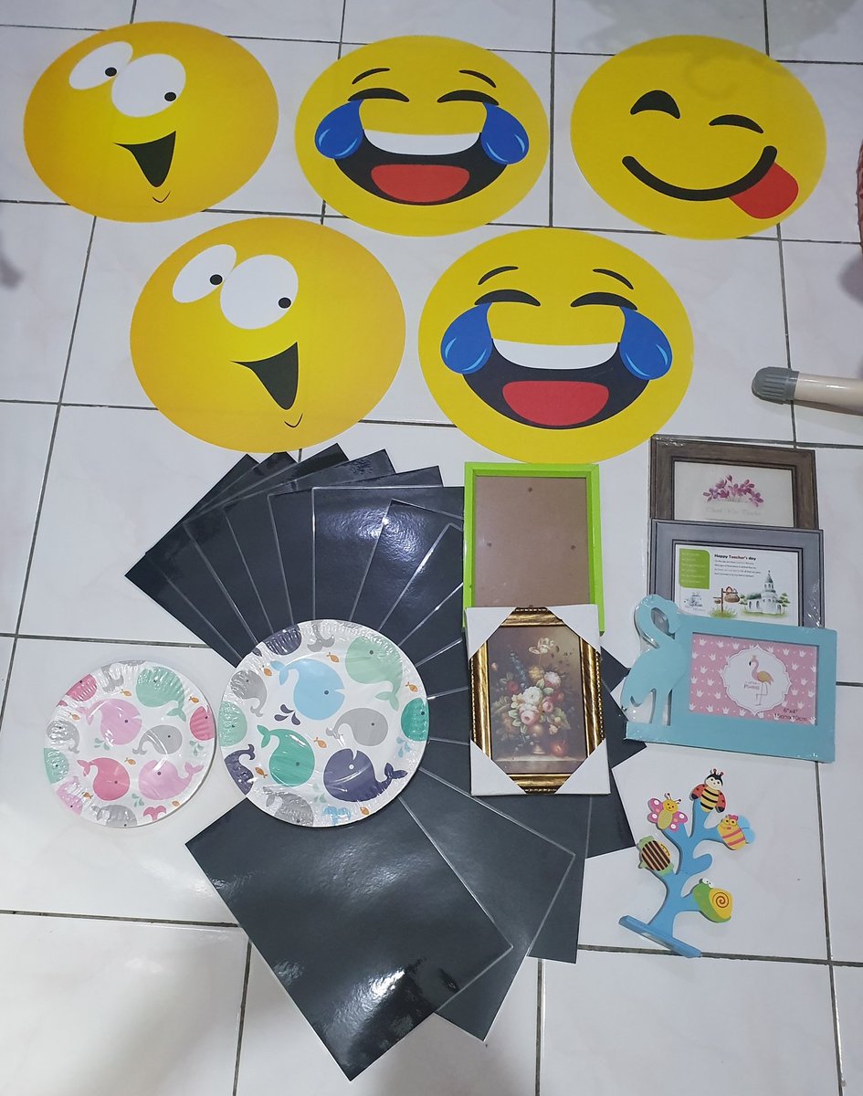 Emerson_Klen93's tweet photo. Esok cikgu mahu sambung menghias kelas untuk menarik minat murid...
Guna bahan2 DIY dan paling penting guna peralatan yang dihadiahkan oleh anak murid.
#1stposting
#gurukelas
#gurulelakipunbolehmenghias
#guruKPKP
#guruPPKI https://t.co/epGCU6SN2T