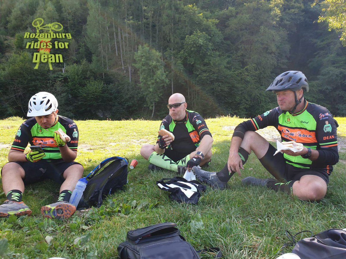 RidesForDean's tweet photo. Checkpoint 2 is bereikt !🚵♂️🚲
#Sponsor #checkpoint #teamwork
#France #Weathercloud #sunshine #manneninhetwild #mountains #MountainMen #mountainbike #Belgium #Netherland #ProudBoys #bikerlifestyle #Belgium #checkpoint2 #TuesdayMotivation #FunniestTweets #bike #letshaveabreak https://t.co/ovmFX71pk4