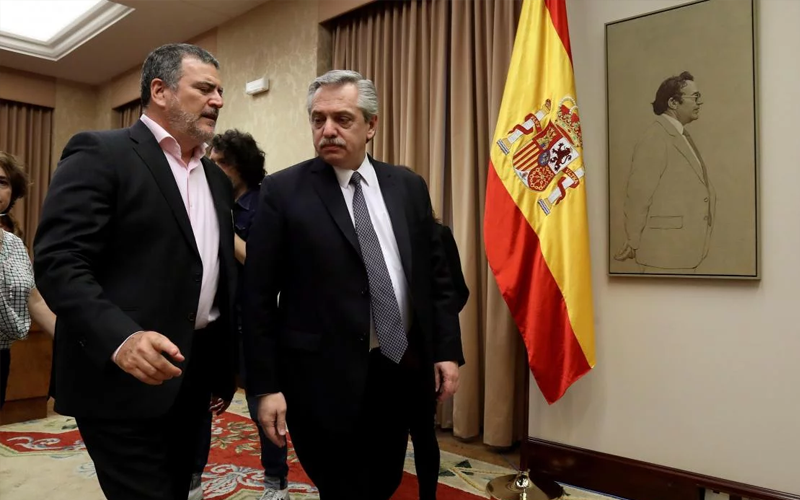 Data24comar's tweet photo. [Internacional] FALSA AGENDA | El diario ABC publicó una dura crítica que detalla las mentiras de Fernández sobre su paso por España
Nota 👉 https://t.co/wRcn92NHik https://t.co/869HiysL4U