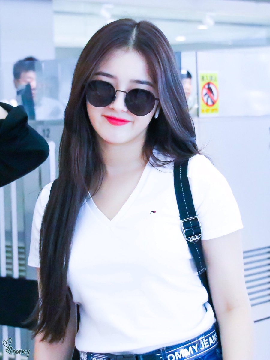 nancy__mint00's tweet photo. 190910 KIX 출국 

어떤 낸시도 다 좋아 🌈

#모모랜드 #MOMOLAND #그루 #낸시 #Nancy #히메 #モモランド #ナンシー @mmld_official 💕 https://t.co/qPDopwC0rw