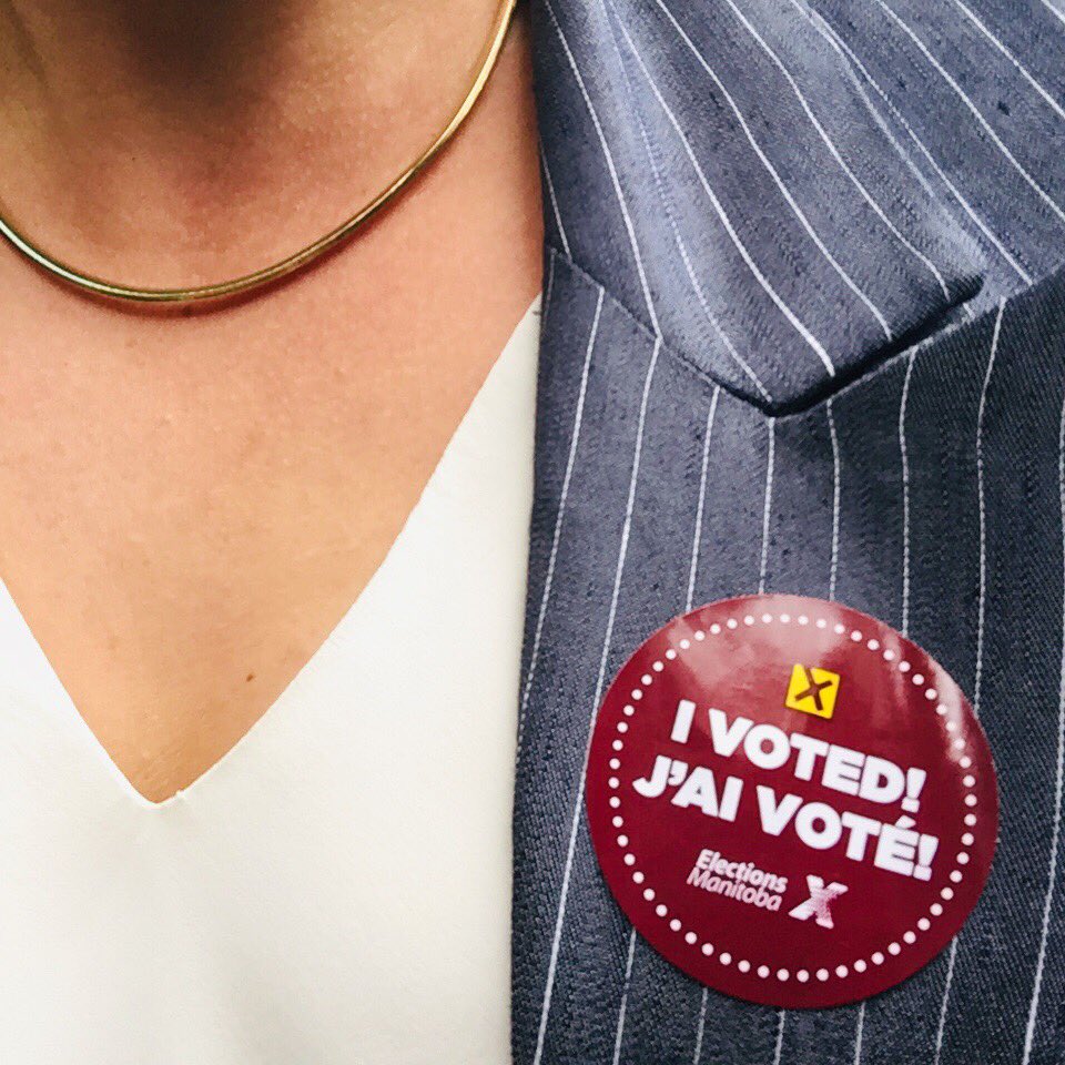 DiamondGallery2's tweet photo. I’m all about accessorizing and especially encourage sporting this important fashion statement today! #manitobavote #mbvote #mbelection2019 #mbpoli #mbvotes https://t.co/EZXF2dqcrt