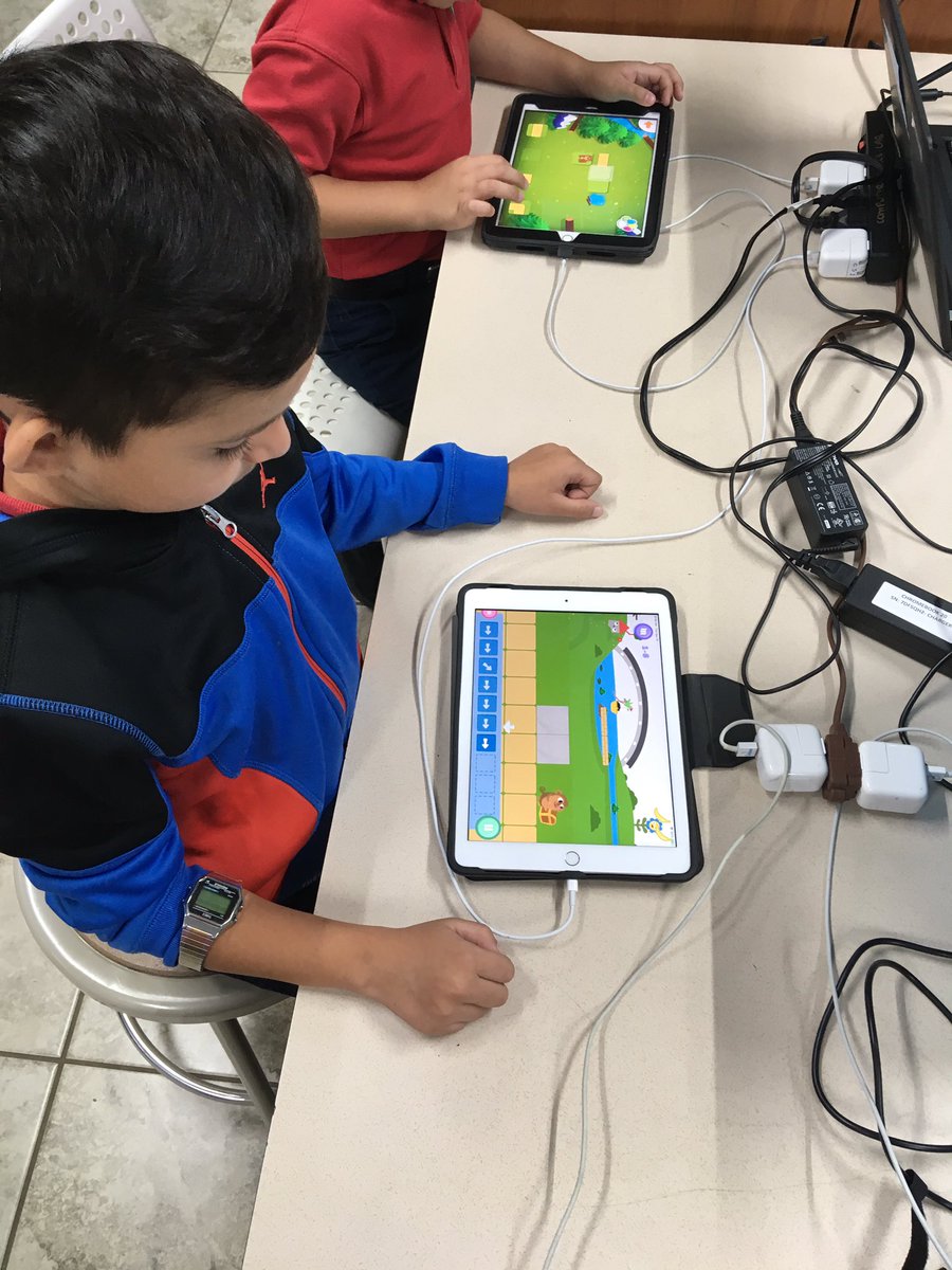 javierfaguilar's tweet photo. Today @efwmaschool, I challenged my 1st grade students to do coding lessons with @CodeMonkeySTU - #codemonkeyjr #cmta #playcodemonkey #equity #csforall #CS #weteachcs #computationalthinking #CodingSafari @hopsterTV Great engagement & fun for them! https://t.co/DS9AKEOmBc
