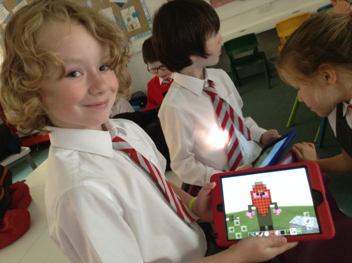 StJeromesSch's tweet image. Great start to our new Minecraft Club. Our topic was the Vikings with lots of Eric the Reds @MiLittlePadLtd