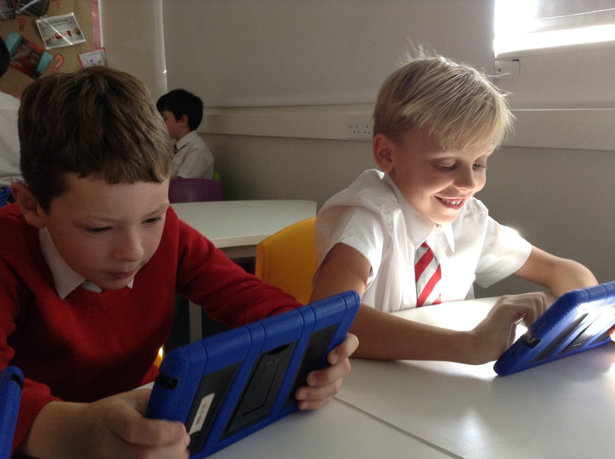 StJeromesSch's tweet image. Great start to our new Minecraft Club. Our topic was the Vikings with lots of Eric the Reds @MiLittlePadLtd