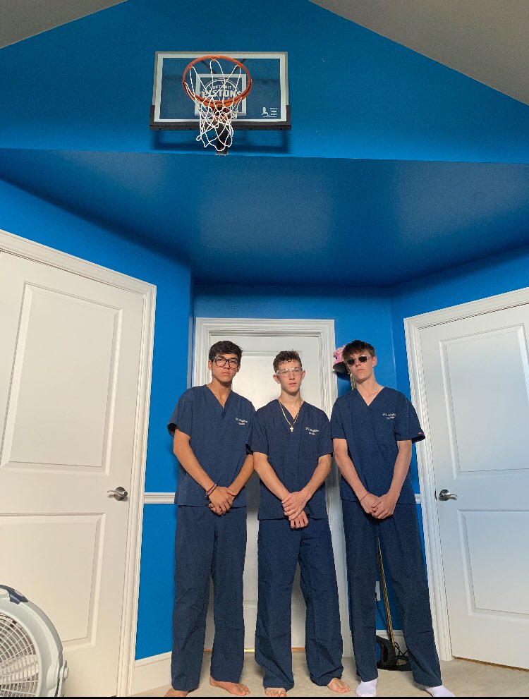 SOFisgood's tweet photo. VERNON AND THE BOYS ARE BACK AT GROVES THIS FRIDAY, PULL UP IN YOUR SCRUBS FOR SURGICAL PASSES FROM @PeytonYoungblo1 @ 7 ⚠️⚠️👨🏼‍⚕️ https://t.co/Mlcb1ka5Mh
