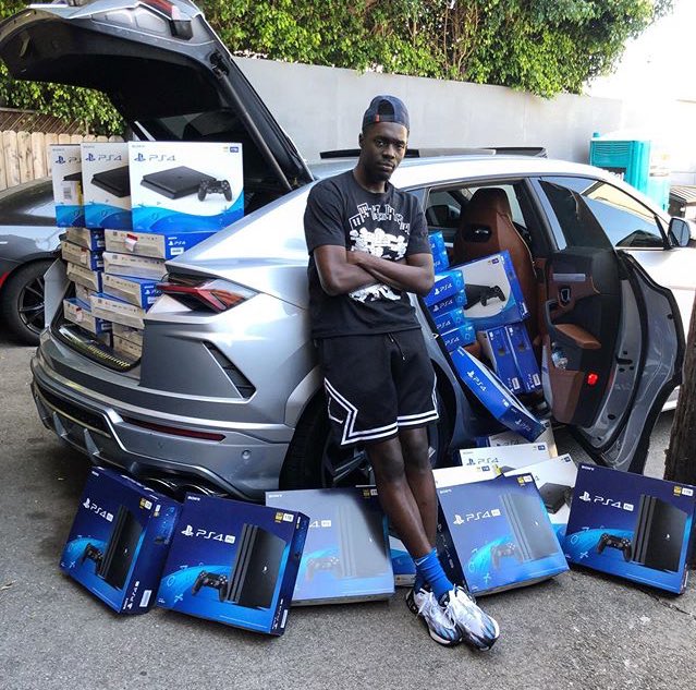 billboardfrpro's tweet image. 🎉 Joyeux anniversaire à Sheck Wes ! 

L'auteur de #MOBAMBA souffle aujourd'hui ses 21 bougies.