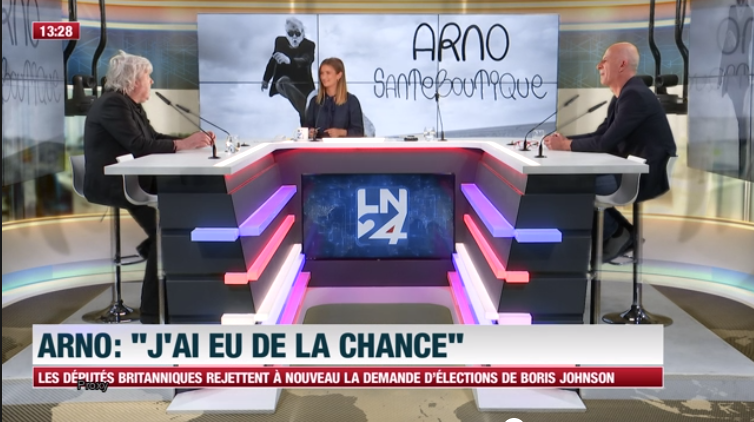 catarina_letor's tweet photo. « C’est propre ici » seront donc les premiers mots que nous adressera #arno dans les studios de @lesnews24 💁♀️🎤 #lebazar #bazar #santeboutique #album #rock #tonton #ln24 #lesnews #lesnews24 #inviteculturel https://t.co/hzLgCYKpXM