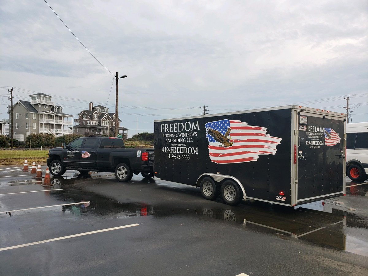 FreedomRWS's tweet photo. Freedom Roofing, Windows and Siding has arrived in #NorthCarolina to offer all the help we can to our fellow Americans as they recover from #HurricaneDorian2019 #Roofing #RoofingContractor #OwensCorningPlatinumPreferredContractor #HurricaneDorian #RoofDamage #FRWS https://t.co/DTpAdHC6XD