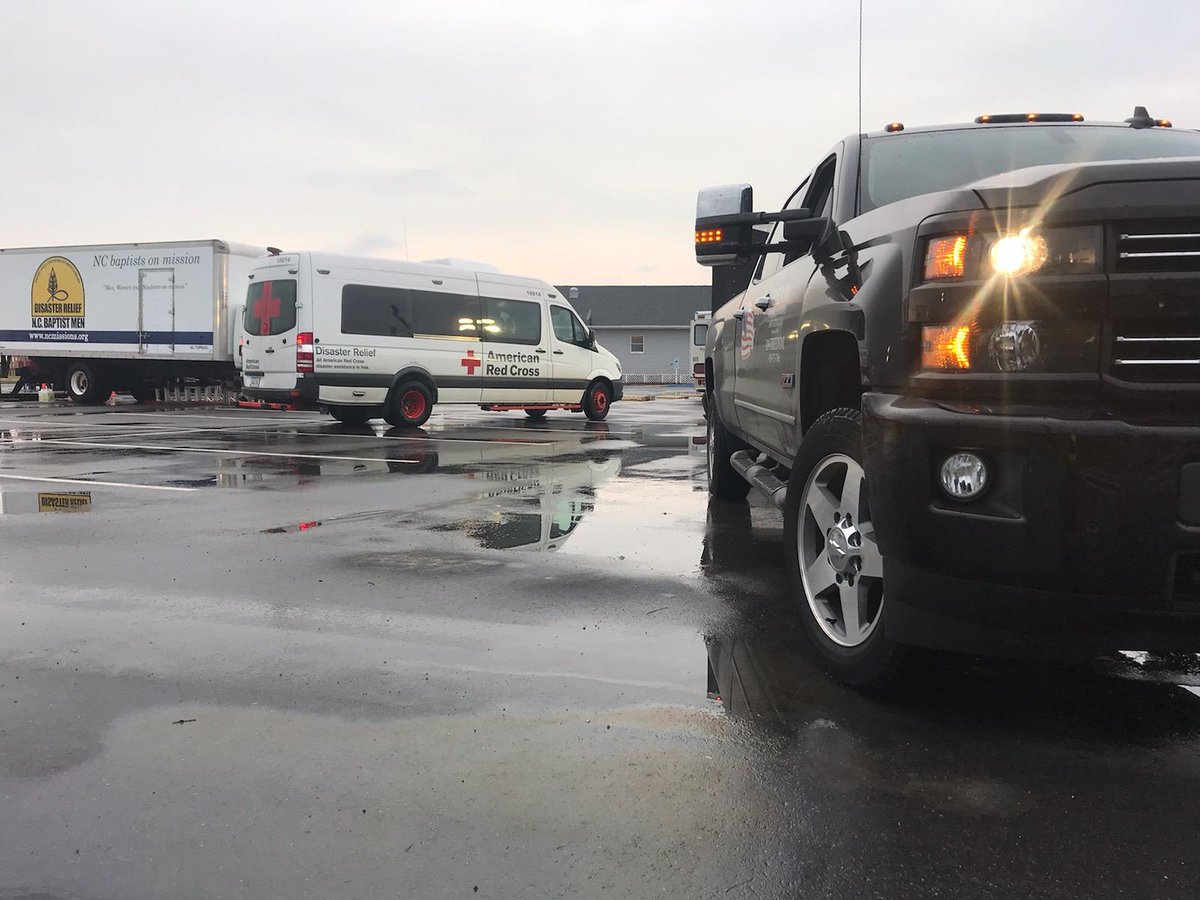 FreedomRWS's tweet photo. Freedom Roofing, Windows and Siding has arrived in #NorthCarolina to offer all the help we can to our fellow Americans as they recover from #HurricaneDorian2019 #Roofing #RoofingContractor #OwensCorningPlatinumPreferredContractor #HurricaneDorian #RoofDamage #FRWS https://t.co/DTpAdHC6XD