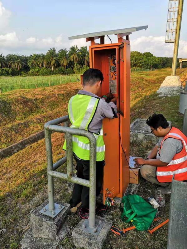 mrkt26's tweet photo. The highway call box is suitable for emergency contact on expressways, highway, street,etc outdoor.E: mrkt26@koontech.com; M:+86 13530428923 https://t.co/tYxr1SchxC